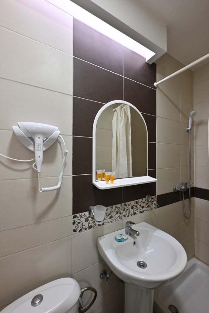 Hotel Tiski Cvet Novi Bečej Extérieur photo