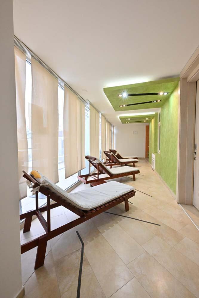 Hotel Tiski Cvet Novi Bečej Extérieur photo