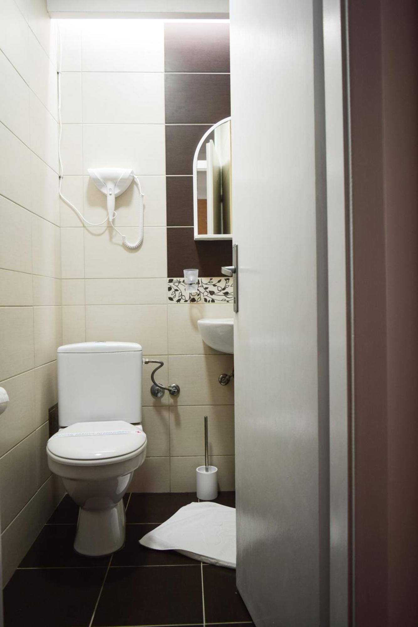 Hotel Tiski Cvet Novi Bečej Extérieur photo