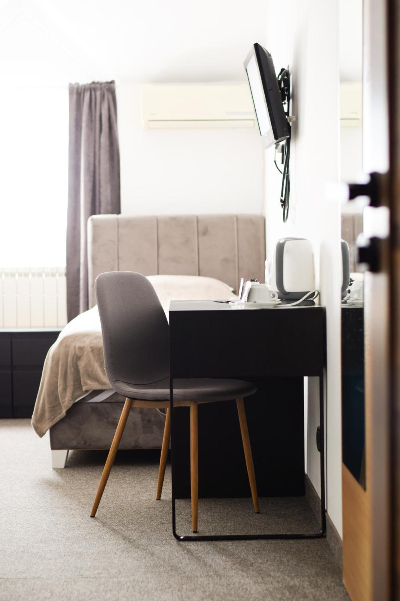 Hotel Tiski Cvet Novi Bečej Extérieur photo